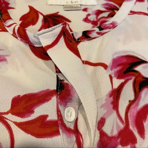 C & E floral blouse Large - Picture 3 of 10